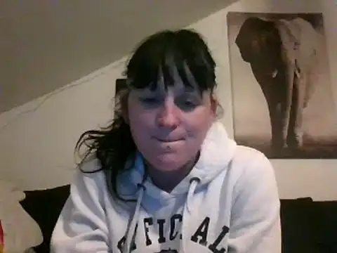 Snapshot of sexujuly88 chatting on February 24, 2025, 9:31 pm sexujuly88 online show from February 24, 2025, 9:31 pm