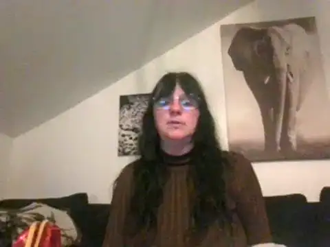 Snapshot of sexujuly88 chatting on October 7, 2025, 9:12 pm sexujuly88 online show from October 7, 2025, 9:12 pm