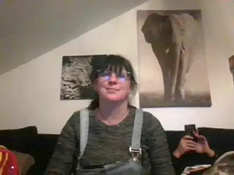 Snapshot of sexujuly88 chatting on October 24, 2025, 9:44 pm sexujuly88 online show from October 24, 2025, 9:44 pm