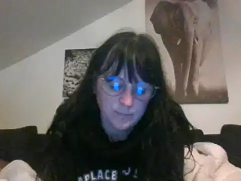 Snapshot of sexujuly88 chatting on October 29, 2025, 10:33 pm sexujuly88 online show from October 29, 2025, 10:33 pm