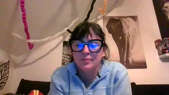 Snapshot of sexujuly88 chatting on April 23, 2026, 9:28 pm sexujuly88 online show from April 23, 2026, 9:28 pm