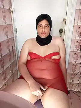 LenaQPeach online show from June 2, 2026, 7:21 am