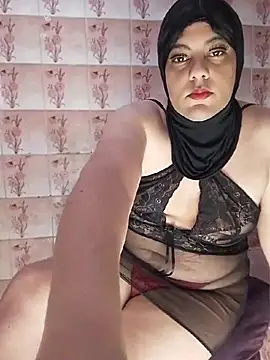 Snapshot of LenaQPeach chatting on June 23, 2026, 10:02 am LenaQPeach online show from June 23, 2026, 10:02 am