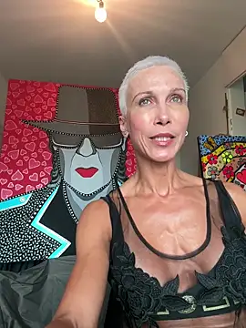 Snapshot of GymQueenCarmen chatting on June 9, 2026, 4:51 pm GymQueenCarmen online show from June 9, 2026, 4:51 pm