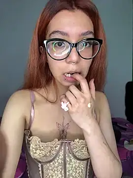 Nana-Komatsu online show from July 11, 2026, 6:27 am