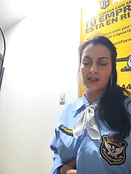 Snapshot of ALEJANDRA__28 chatting on June 15, 2026, 1:13 pm ALEJANDRA 28 online show from June 15, 2026, 1:13 pm
