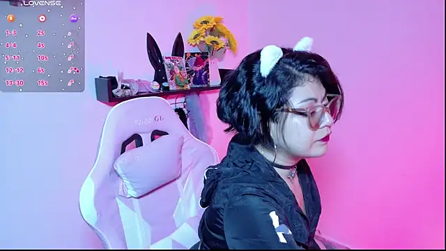 Snapshot of Meow_cat4 chatting on July 12, 2026, 7:49 pm Meow cat4 online show from July 12, 2026, 7:49 pm