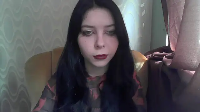 Snapshot of RileyTight chatting on June 18, 2026, 8:25 am RileyTight online show from June 18, 2026, 8:25 am