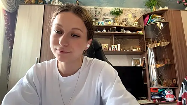 Snapshot of TaIliedGuest chatting on June 2, 2026, 9:55 am TaIliedGuest online show from June 2, 2026, 9:55 am