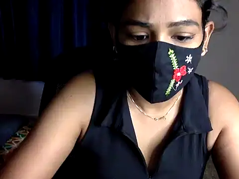 Snapshot of Nisha-moon chatting on July 7, 2026, 6:47 am Nisha-moon online show from July 7, 2026, 6:47 am