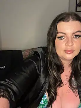 Maddison Leighxo online show from July 19, 2026, 8:34 pm