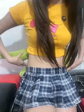 Snapshot of Hazy_Moon chatting on June 3, 2026, 9:20 pm Hazy Moon online show from June 3, 2026, 9:20 pm