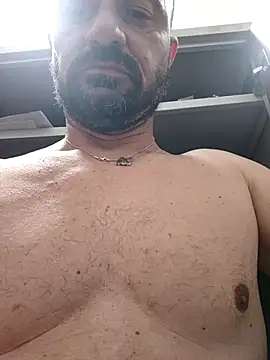 Snapshot of francesc80 chatting on June 9, 2026, 2:39 pm francesc80 online show from June 9, 2026, 2:39 pm