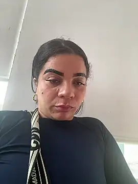 Snapshot of Siri_Luxx chatting on June 17, 2026, 7:59 pm Siri Luxx online show from June 17, 2026, 7:59 pm