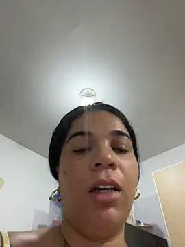 Snapshot of Siri_Luxx chatting on July 9, 2026, 10:08 am Siri Luxx online show from July 9, 2026, 10:08 am