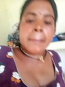 KRITIKA01990 online show from July 16, 2026, 8:42 am