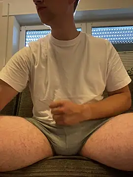 Snapshot of einfach__poppen chatting on June 22, 2026, 4:48 pm einfach poppen online show from June 22, 2026, 4:48 pm