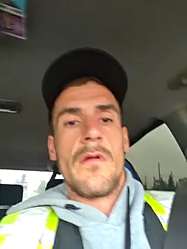 kraaaaaw780 online show from June 3, 2026, 1:36 pm