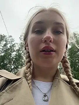 Polly Pop online show from June 17, 2026, 2:29 pm