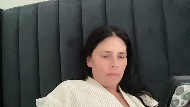 JadeLucy online show from July 2, 2026, 7:58 am