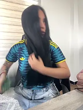 Sara fernandez- online show from June 17, 2026, 2:18 pm