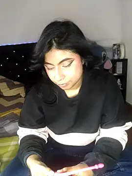 Snapshot of DanniValencia chatting on July 15, 2026, 5:07 pm DanniValencia online show from July 15, 2026, 5:07 pm