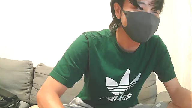 Snapshot of Natsu_x_ chatting on August 2, 2026, 4:05 pm Natsu x online show from August 2, 2026, 4:05 pm