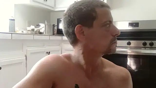 Snapshot of Daddy_Smallz_xxx chatting on July 15, 2026, 9:42 pm Daddy Smallz xxx online show from July 15, 2026, 9:42 pm