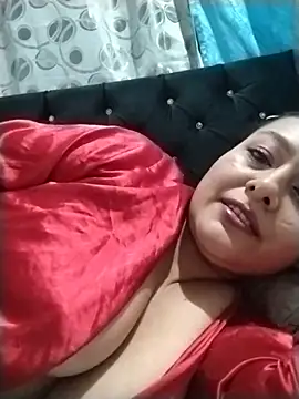 Snapshot of sussan_sexymilf chatting on August 1, 2026, 7:51 am sussan sexymilf online show from August 1, 2026, 7:51 am