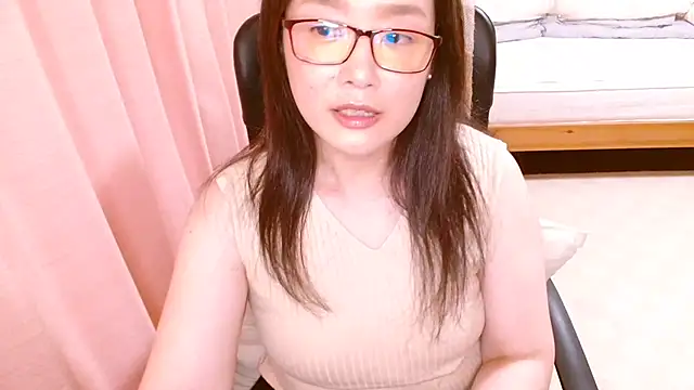 LENA-xo online show from June 27, 2026, 7:13 am