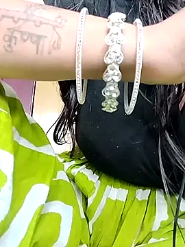 Snapshot of Romantic_riya_06 chatting on June 29, 2026, 6:41 am Romantic riya 06 online show from June 29, 2026, 6:41 am
