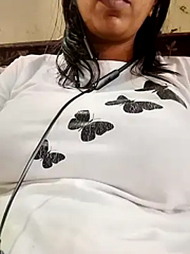 Snapshot of Romantic_riya_06 chatting on July 19, 2026, 6:06 am Romantic riya 06 online show from July 19, 2026, 6:06 am