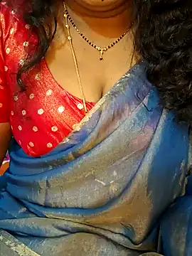 Snapshot of Luckypapa_telugu chatting on July 18, 2026, 6:17 am Luckypapa telugu online show from July 18, 2026, 6:17 am