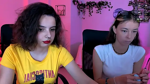 lia dream  online show from July 30, 2026, 8:46 am