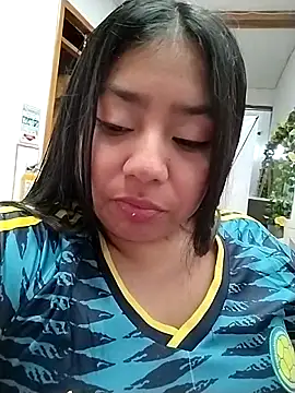 Snapshot of Amber_Herrera chatting on June 18, 2026, 12:53 pm Amber Herrera online show from June 18, 2026, 12:53 pm