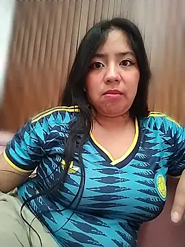 Snapshot of Amber_Herrera chatting on July 1, 2026, 12:51 pm Amber Herrera online show from July 1, 2026, 12:51 pm