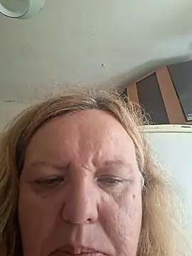 Snapshot of SonyaMarmeladx chatting on July 3, 2026, 9:37 am SonyaMarmeladx online show from July 3, 2026, 9:37 am