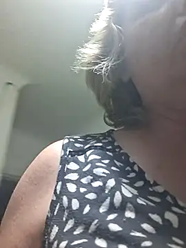 Snapshot of SonyaMarmeladx chatting on July 19, 2026, 7:06 pm SonyaMarmeladx online show from July 19, 2026, 7:06 pm