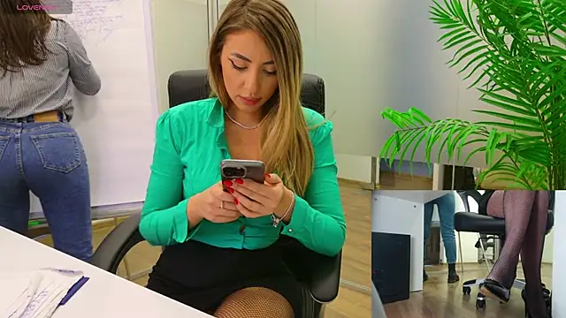 BabesGoWild online show from February 19, 2025, 8:55 am