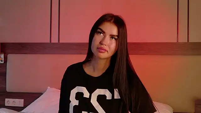 leonameilee online show from June 30, 2026, 6:36 am
