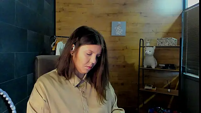 Snapshot of DebraaGraham chatting on June 10, 2026, 9:19 am DebraaGraham online show from June 10, 2026, 9:19 am