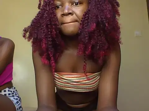Snapshot of Melly_moll chatting on July 17, 2026, 2:24 pm Melly moll online show from July 17, 2026, 2:24 pm