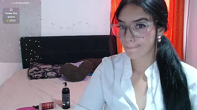 Snapshot of emma_grace11 chatting on June 6, 2026, 6:23 pm emma grace11 online show from June 6, 2026, 6:23 pm