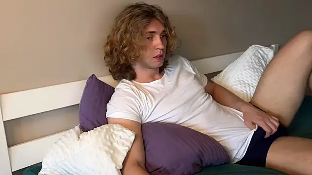 DanielWalkerr online show from July 9, 2026, 5:06 pm
