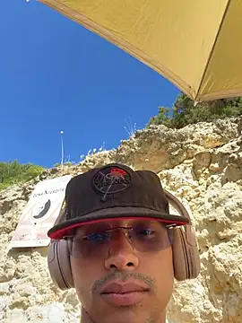 Snapshot of David_Tresh5 chatting on July 16, 2026, 9:15 am David Tresh5 online show from July 16, 2026, 9:15 am