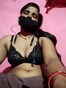 Snapshot of Cut_rani64 chatting on July 10, 2026, 11:07 pm Cut rani64 online show from July 10, 2026, 11:07 pm