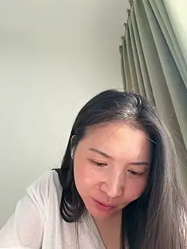 Snapshot of Doudou__520 chatting on July 7, 2026, 9:57 am Doudou 520 online show from July 7, 2026, 9:57 am