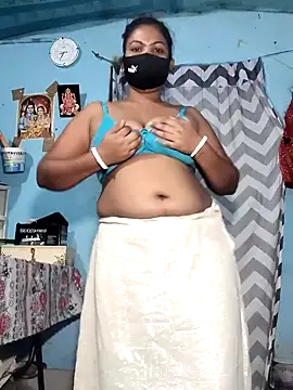 Snapshot of Mis-maya chatting on July 7, 2026, 3:05 pm Mis-maya online show from July 7, 2026, 3:05 pm