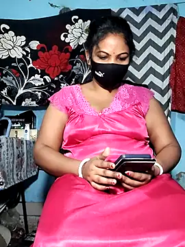 Snapshot of Mis-maya chatting on July 13, 2026, 3:59 pm Mis-maya online show from July 13, 2026, 3:59 pm
