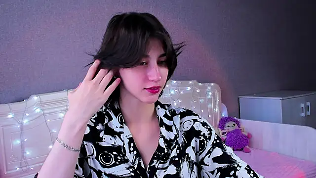 Carolina Lu online show from July 25, 2026, 1:15 am